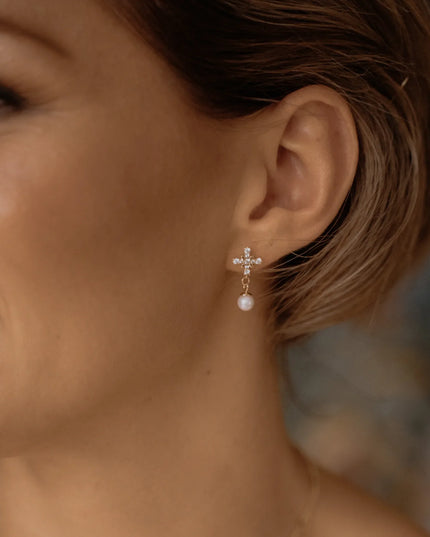LANAI STUDS-1