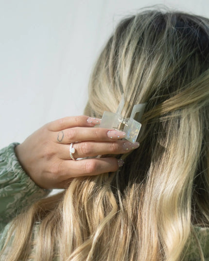 ELLA HAIRCLIP-2