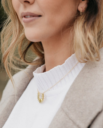 SOL NECKLACE-4